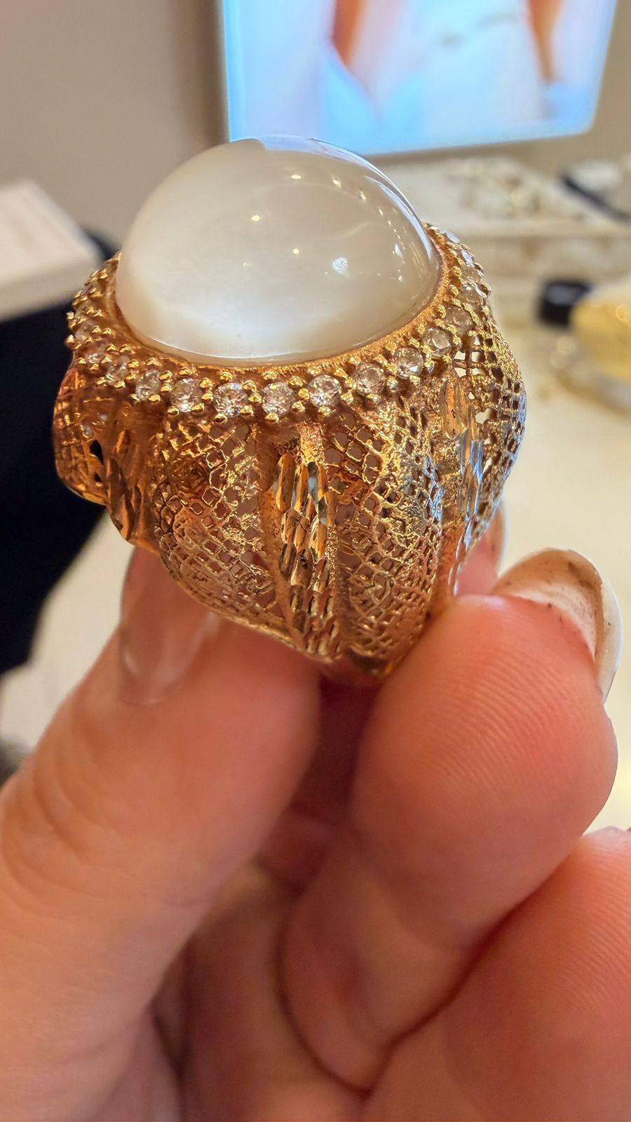 ANILLO O/R CON MADRE PERLA 11.6G 18K T/8